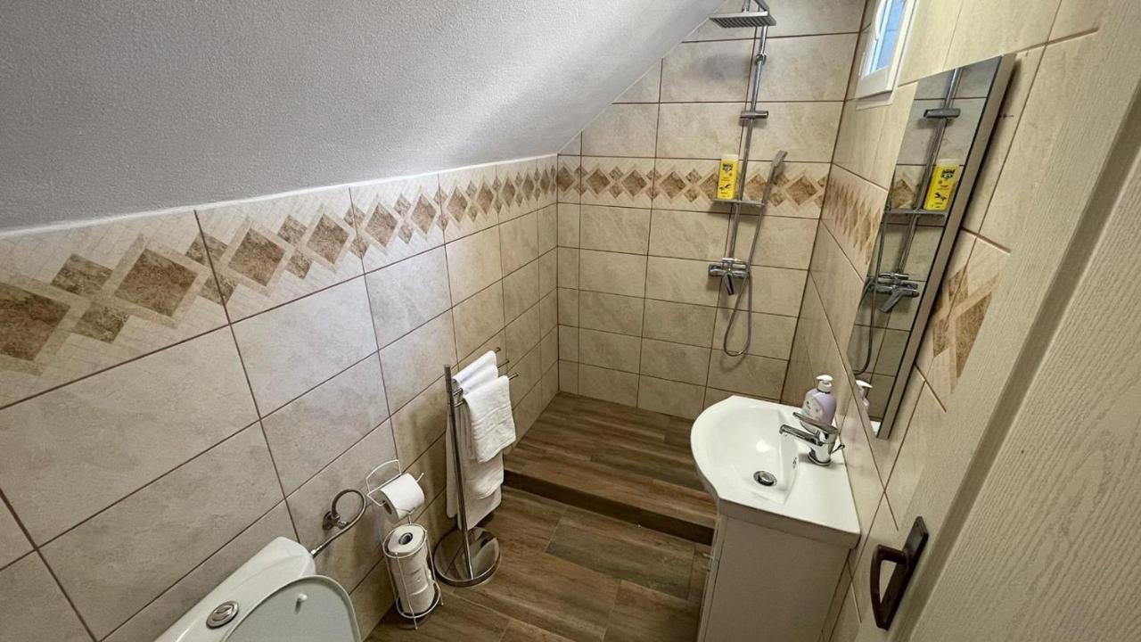 Casa Aurelia Hotel Chiscau Bagian luar foto