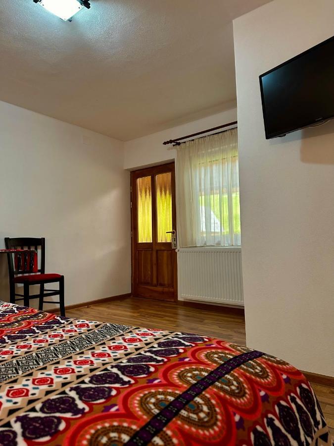 Casa Aurelia Hotel Chiscau Bagian luar foto